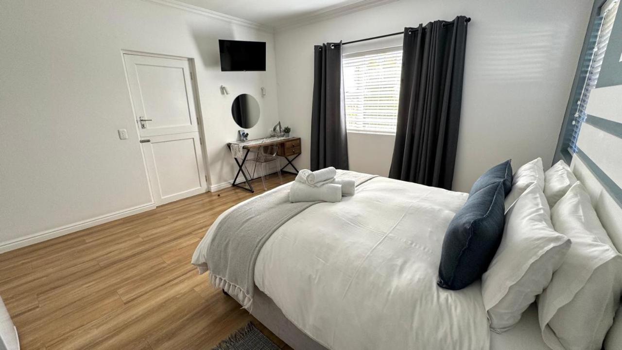 Plett57 - Self Catering - Room No1 Плеттенберг-Бей Экстерьер фото
